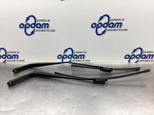 Ruitenwisserarm voor-8104933