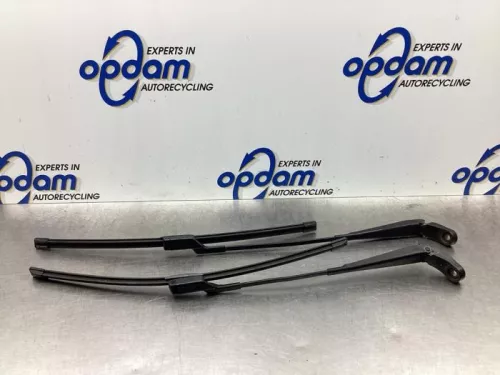 Ruitenwisserarm voor-7912657