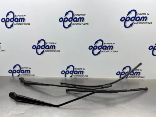 Ruitenwisserarm voor-8187679