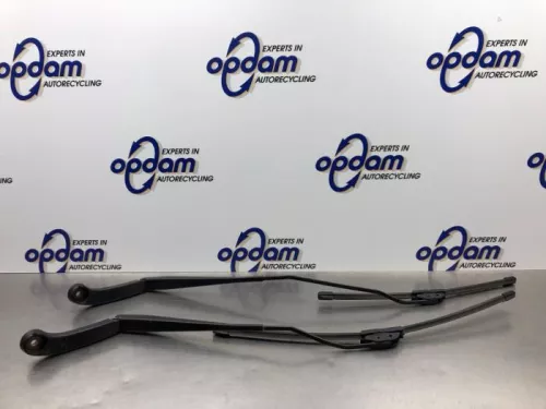 Ruitenwisserarm voor-8200752