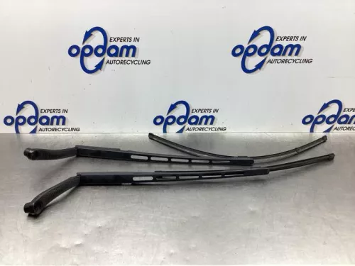 Ruitenwisserarm voor-7983895