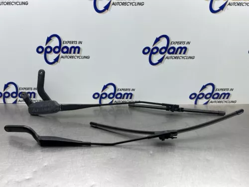 Ruitenwisserarm voor-8294344