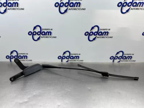 Ruitenwisserarm voor-8298563