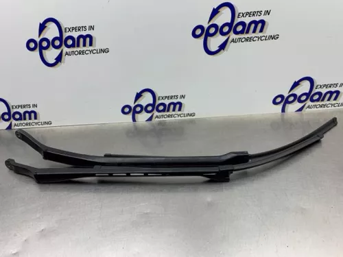 Ruitenwisserarm voor-8280751