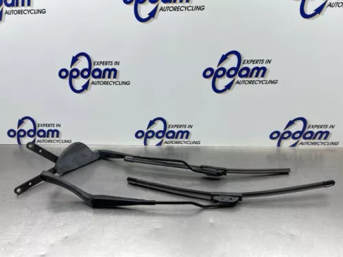 Ruitenwisserarm voor-8274358
