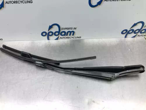 Ruitenwisserarm voor-7841097