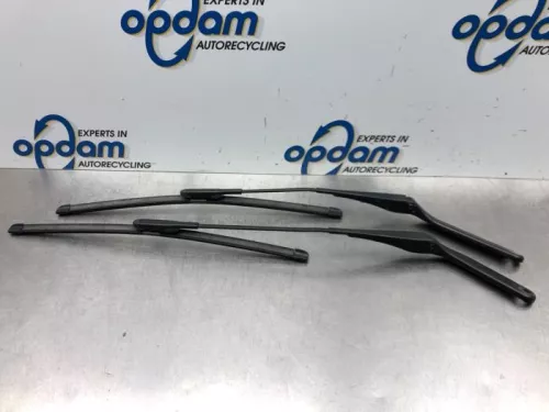 Ruitenwisserarm voor-6938958