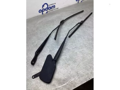 Ruitenwisserarm voor-8071969