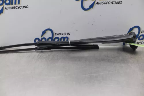 Ruitenwisserarm voor-6748454