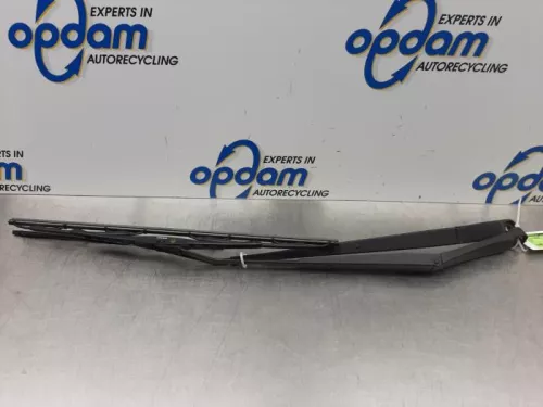 Ruitenwisserarm voor-7589069