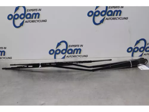 Ruitenwisserarm voor-7879783