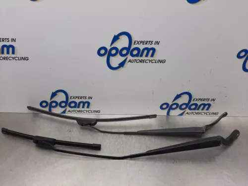Ruitenwisserarm voor-7614273
