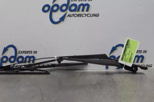 Ruitenwisserarm voor-7877197