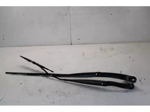 Ruitenwisserarm voor-7616005
