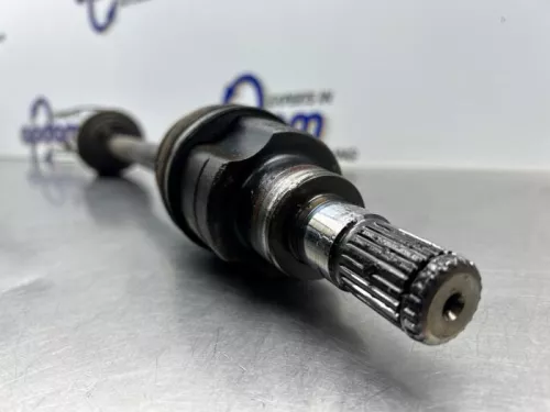 Aandrijfas links-voor Suzuki 44118m68k00