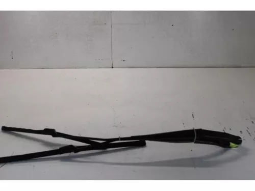 Ruitenwisserarm voor-7879775