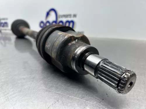 Aandrijfas links-voor Suzuki 44102m68k50