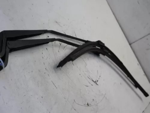 Ruitenwisserarm voor-7880441