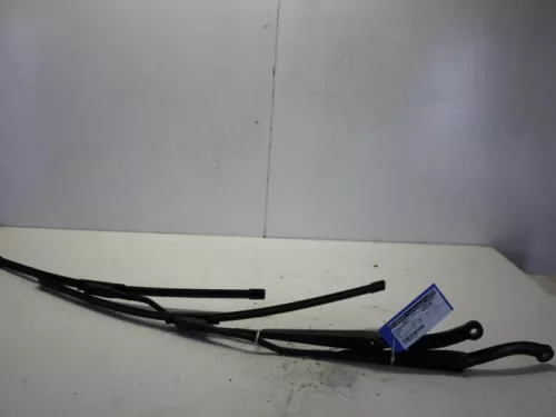 Ruitenwisserarm voor-7881681