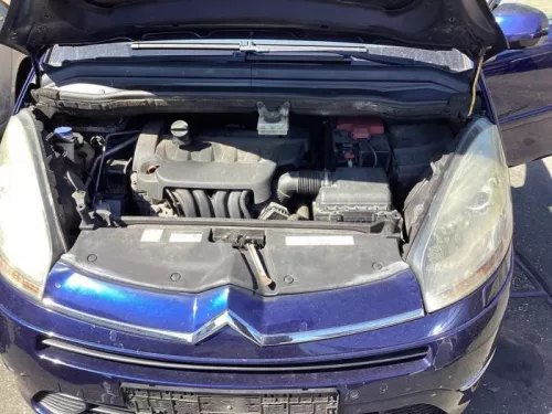 Ruitenwisserarm voor-8324751