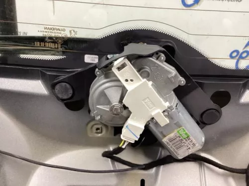 Ruitenwissermotor achter-8091445