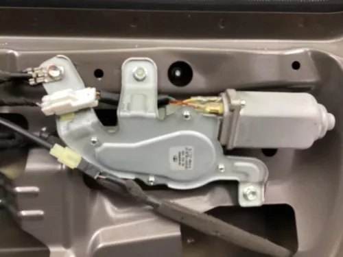 Ruitenwissermotor achter-8035505