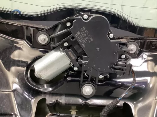 Ruitenwissermotor achter-7937710