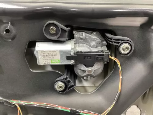 Ruitenwissermotor achter-8157943