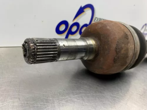 Aandrijfas links-voor Saab