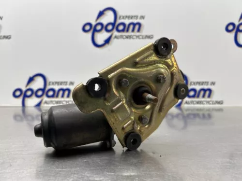 Ruitenwissermotor voor-8310883