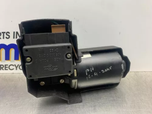 Ruitenwissermotor voor-8224280