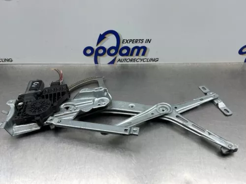 Ruitmechaniek 4Deurs links-voor-8303272