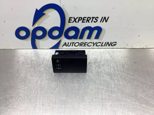 Schakelaar Koplamp Ihv-8106867