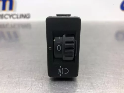 Schakelaar Koplamp Ihv-8203352