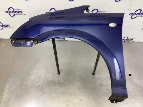 Scherm links-voor-8299874