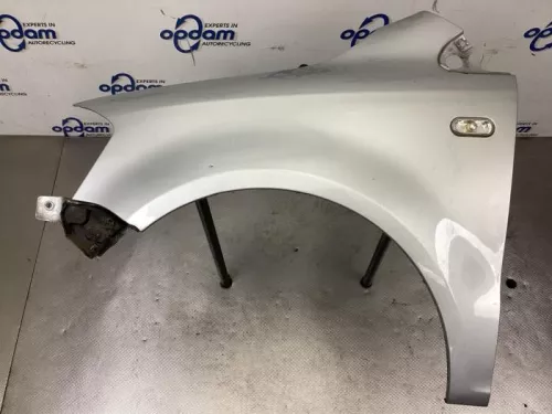 Scherm links-voor-8080190