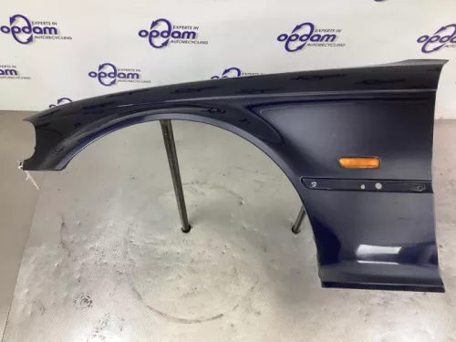 Scherm links-voor-8236793