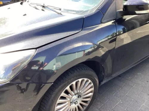 Scherm links-voor-8323107