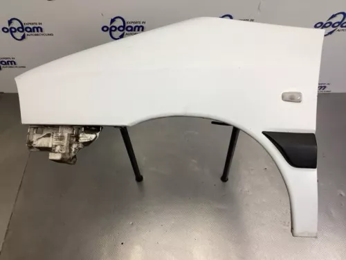 Scherm links-voor-7976032