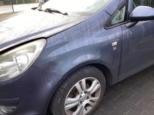 Scherm links-voor-8258114