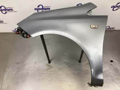 Scherm links-voor-8239205