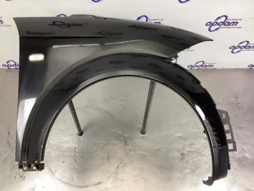 Scherm rechts-voor-8321660