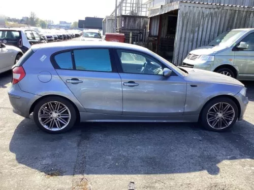 Scherm rechts-voor-8306813