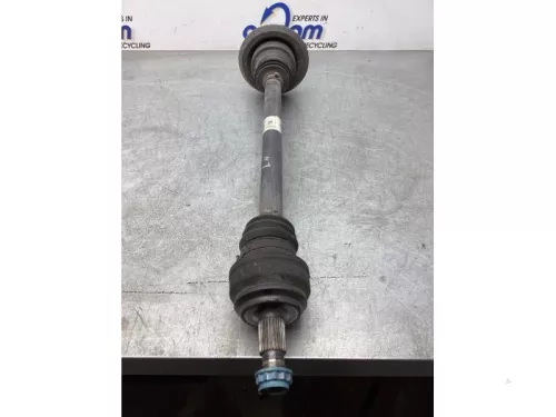 Aandrijfas rechts-achter-7925943