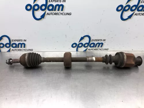 Aandrijfas rechts-voor Renault 8200684084 jb1525