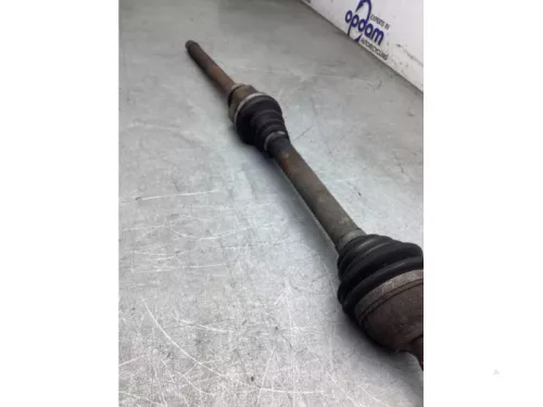 Aandrijfas rechts-voor Peugeot 3273tw at6