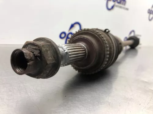 Aandrijfas rechts-voor Suzuki 4410163j73000 zn3