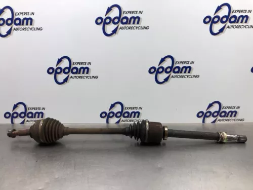 Aandrijfas rechts-voor Renault 8200452268 pf6010