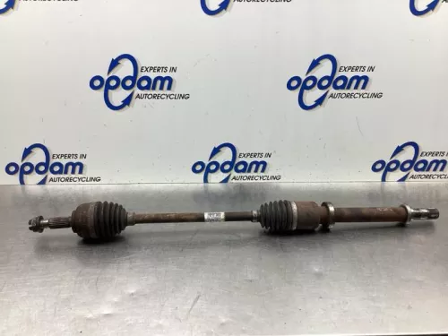 Aandrijfas rechts-voor Renault 8200378880 jh3128