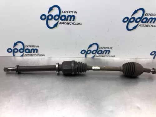 Aandrijfas rechts-voor Renault 8200618111 jh3172